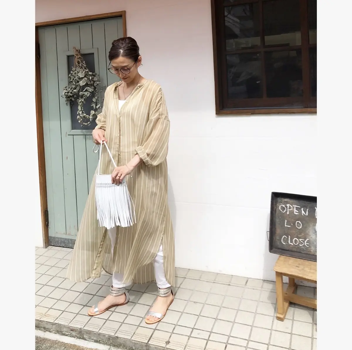 シャツワンピースコーデ