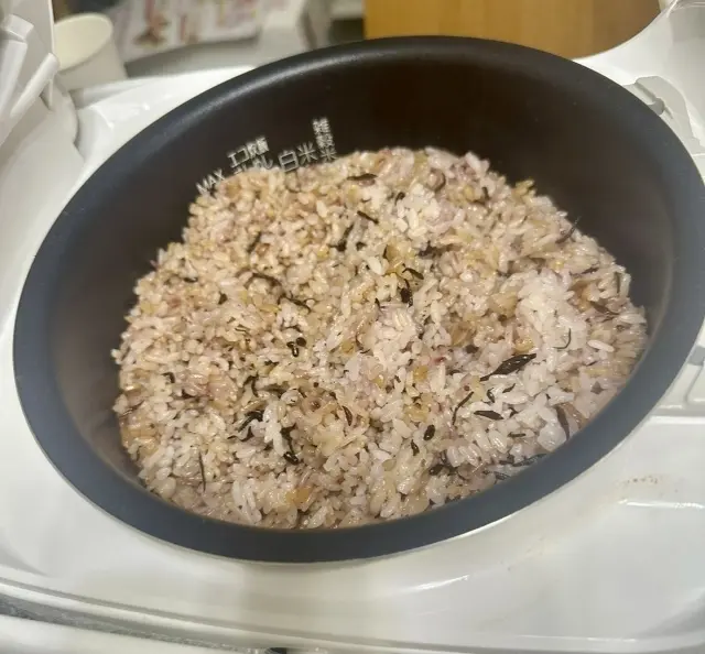 大好きなみなさんに囲まれてしあわせなひとの画像_3