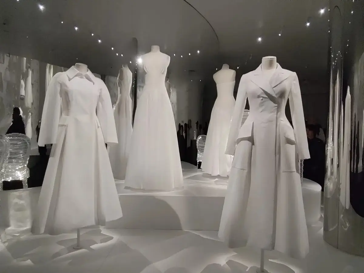 いつ見ても美しいDiorのドレス達