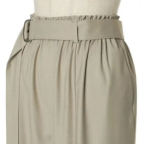 富岡佳子さんが着こなす「E by éclの画像_7