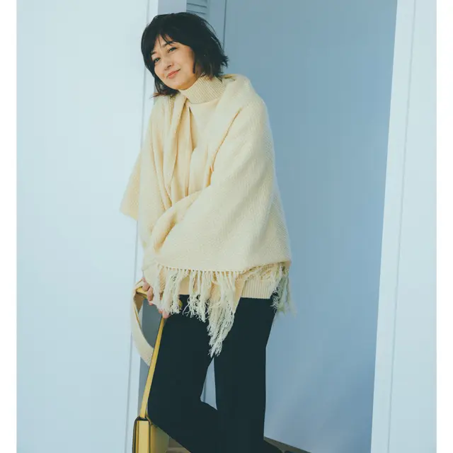 冬はきれい色のニットで会う人にもポジティブな刺激を！【富岡佳子の最愛ベーシック】