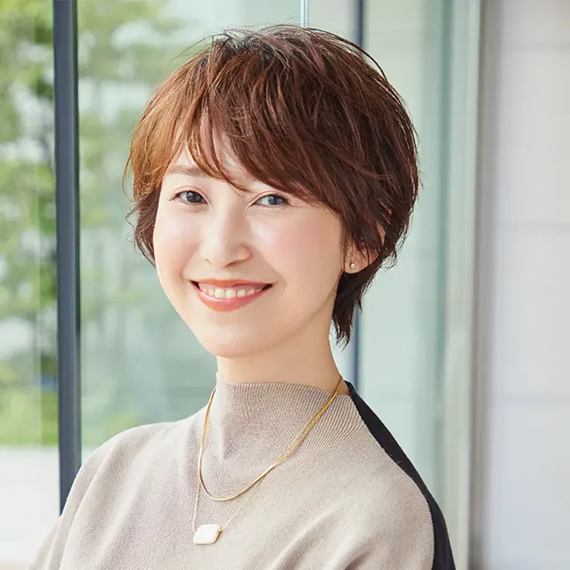 自然なふんわり感は、“放射状”のカットとパーマで解決するのがおすすめ！