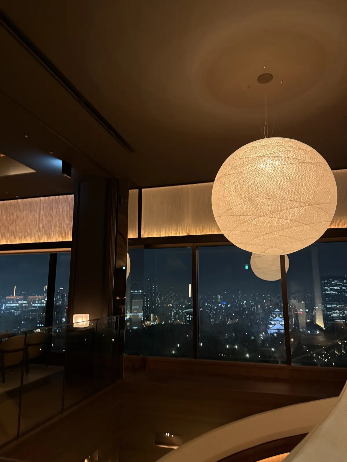 パティーナ大阪　ルーフトップバー　バー