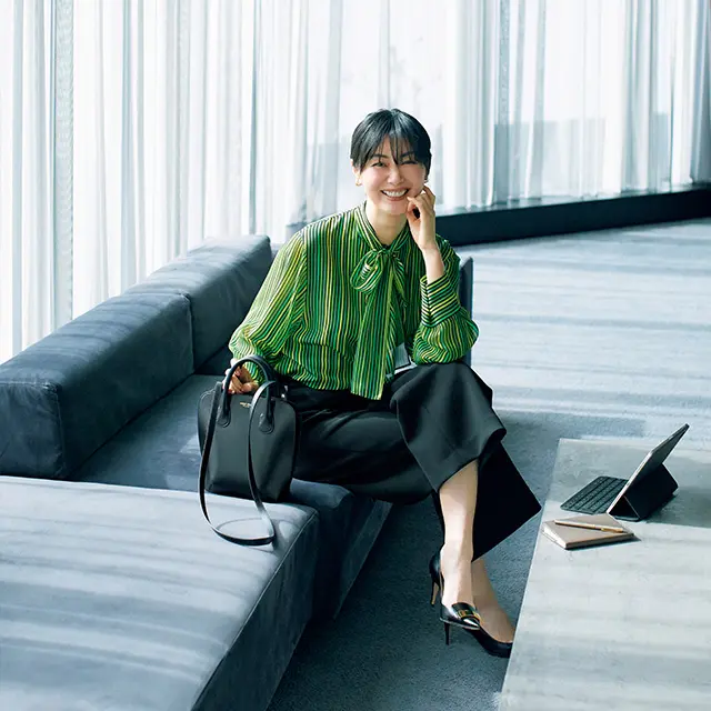 着るだけで 自信とオーラをまとえる、 マルチストライプ柄