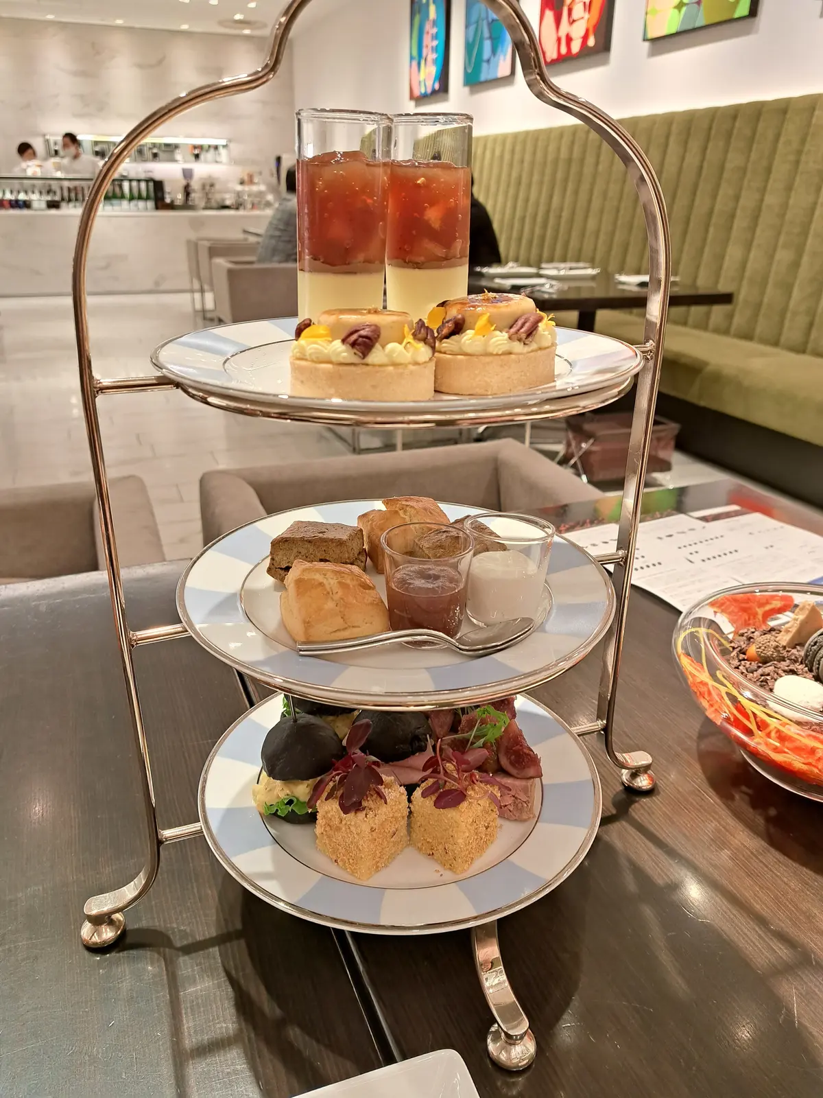 BARNEYS CAFE BY  MICの画像_6