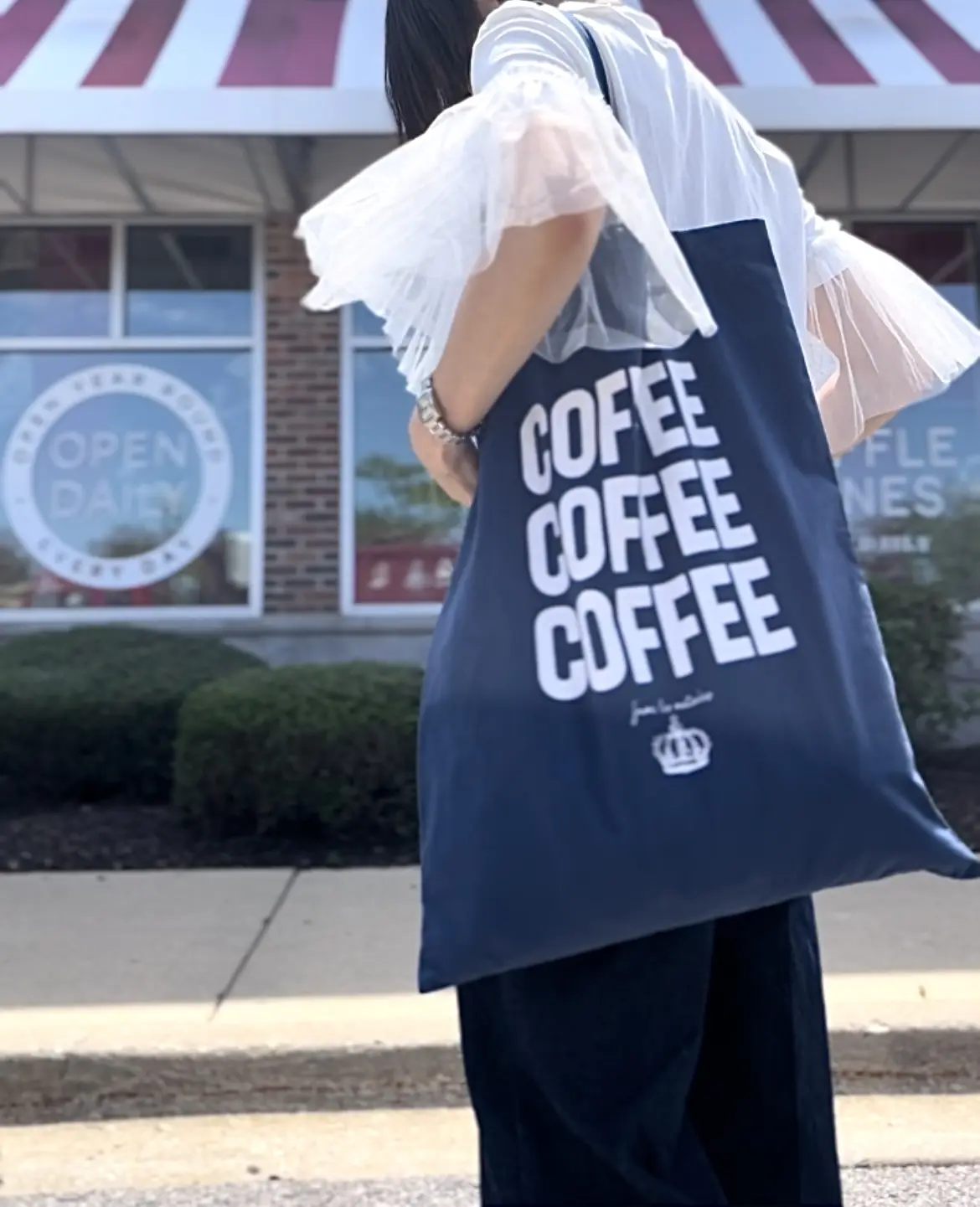 夏のインディゴブルー💙トートバッグコーデの画像_10