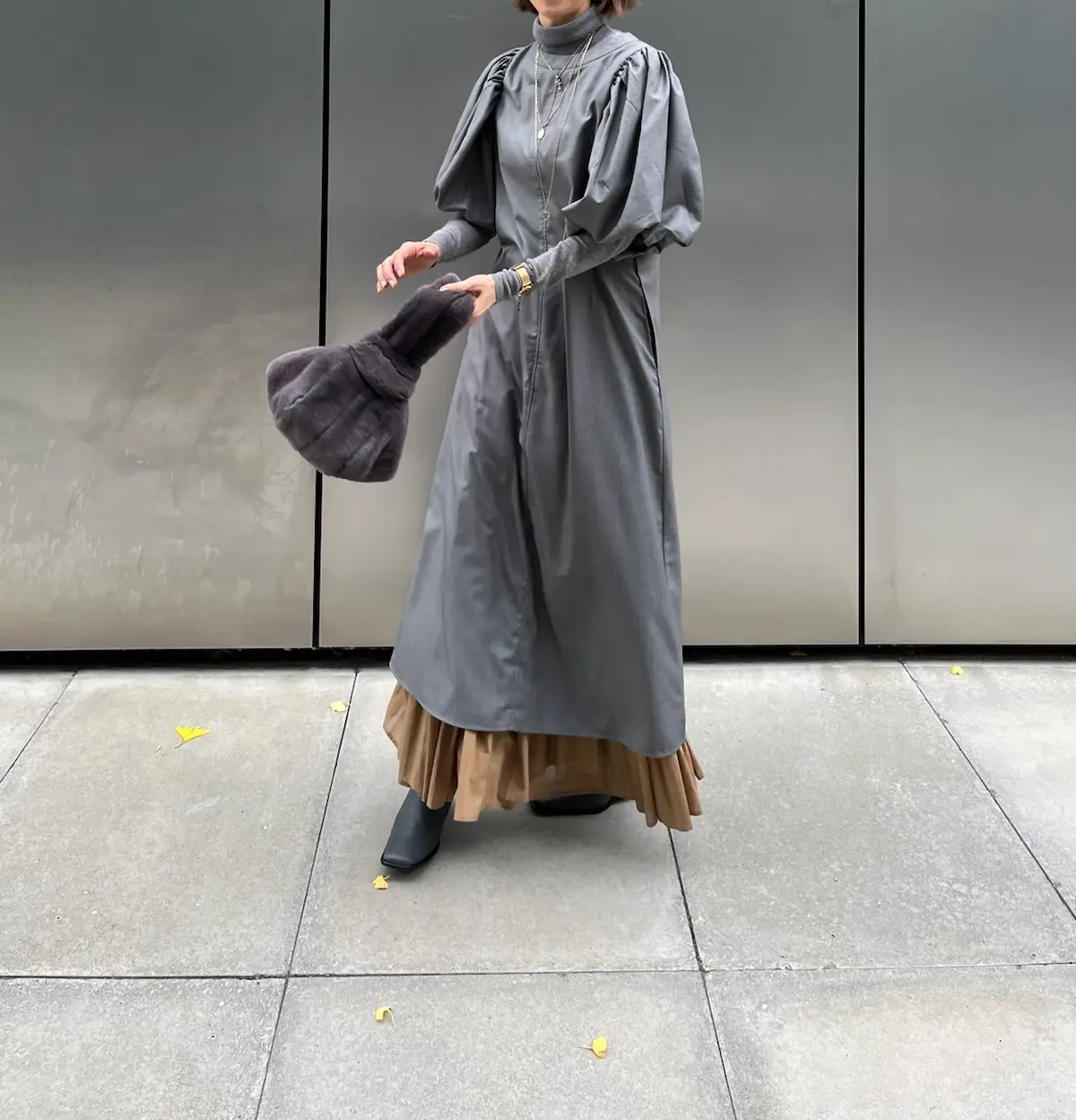 グレーワンピでボタニカルアート展❤︎の画像_11