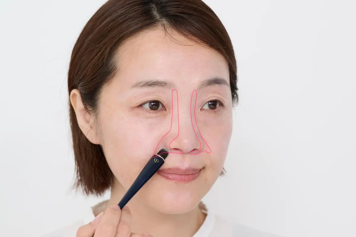 OurAge×Webエクラ 40代50代ベースメイクの塗り方 赤みが気になる小鼻の周辺をグリーンのメイクアップベースでカバー