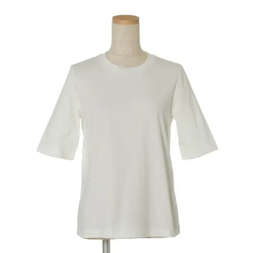 何枚あっても足りない！絶対使える夏の万能白Tシャツ