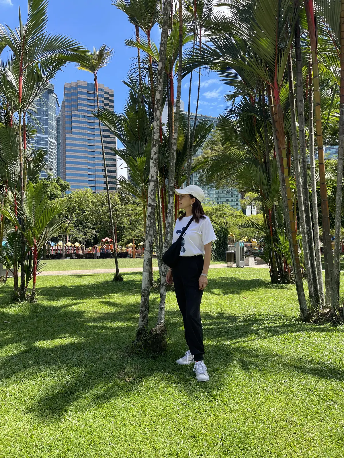 UNIQLOとZARAのモノトーンスタイの画像_2