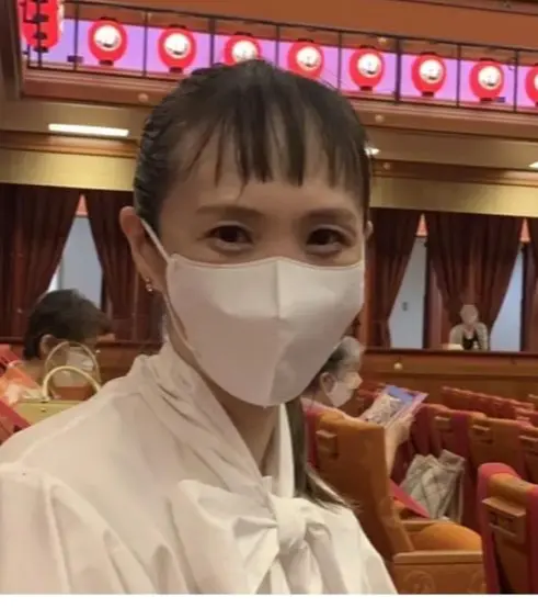 歌舞伎座　マスク姿