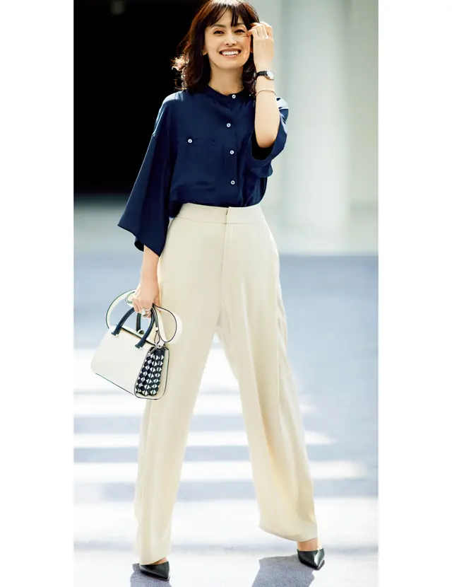 働くベージュ　「シャンパンベージュ」パンツコーデ