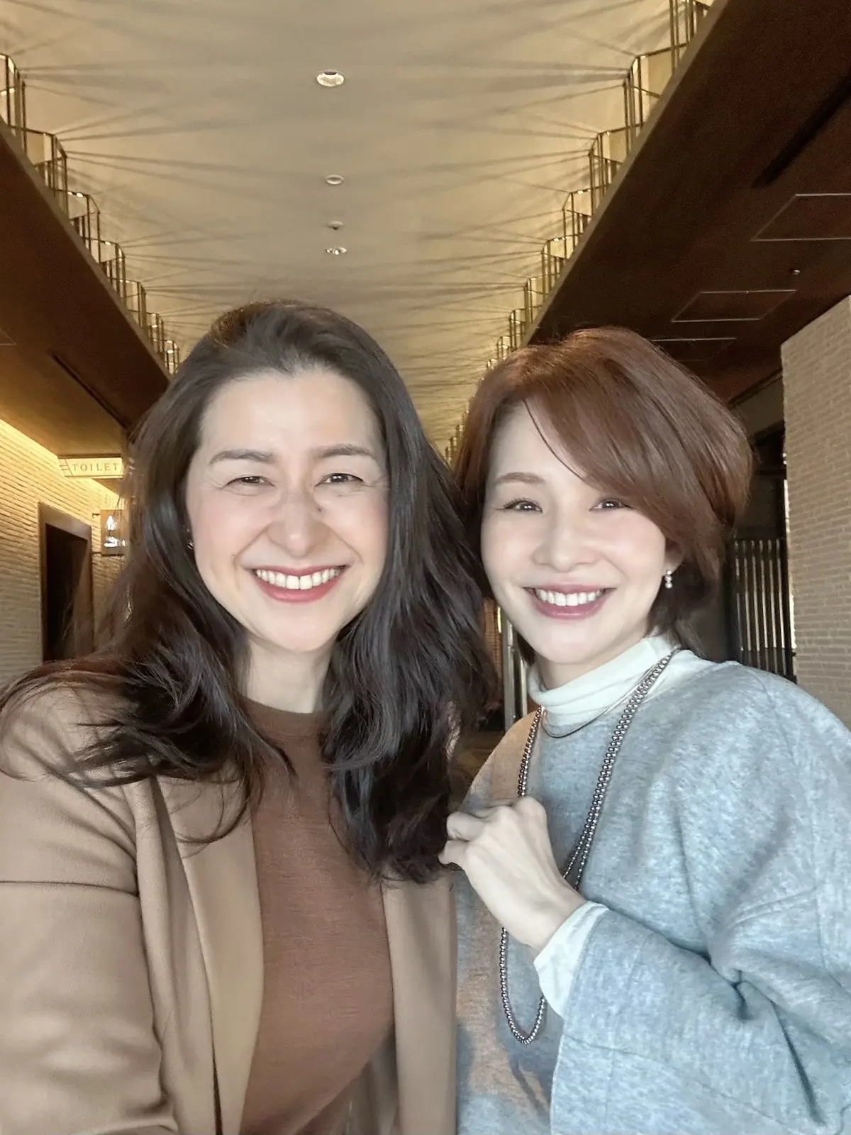 新年会ランチへは明るいNATURALカラの画像_4