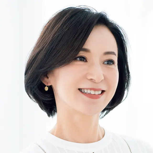 ローライトを効かせた自然な立体カラー