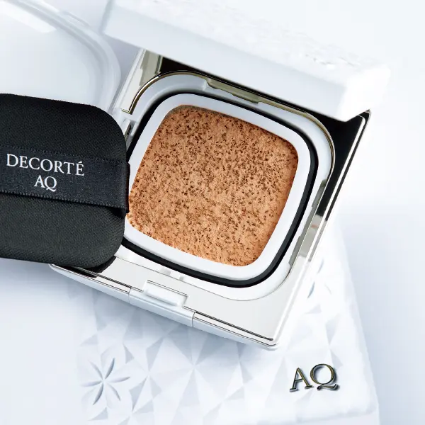 スキンケアオイルやコラーゲンなどの美容成分を高配合した