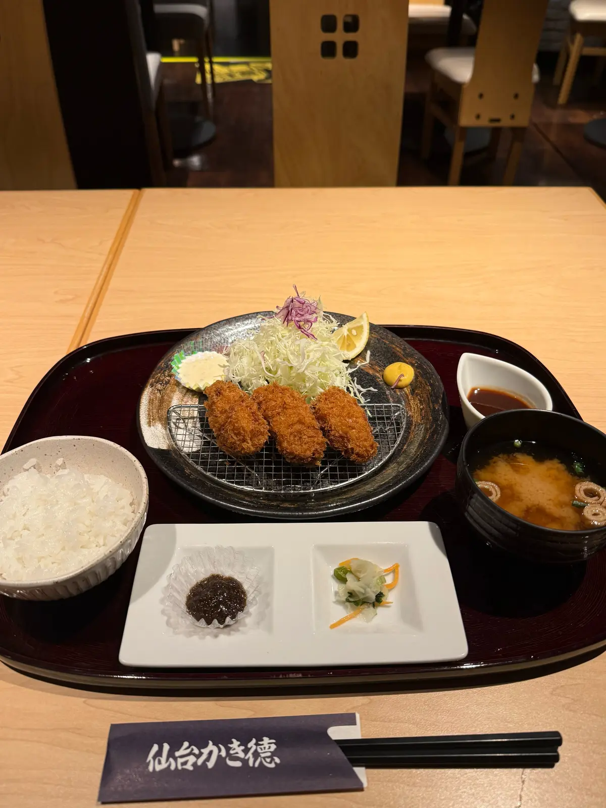 仙台　かき徳　カキフライ３つ　カキフライ小定食