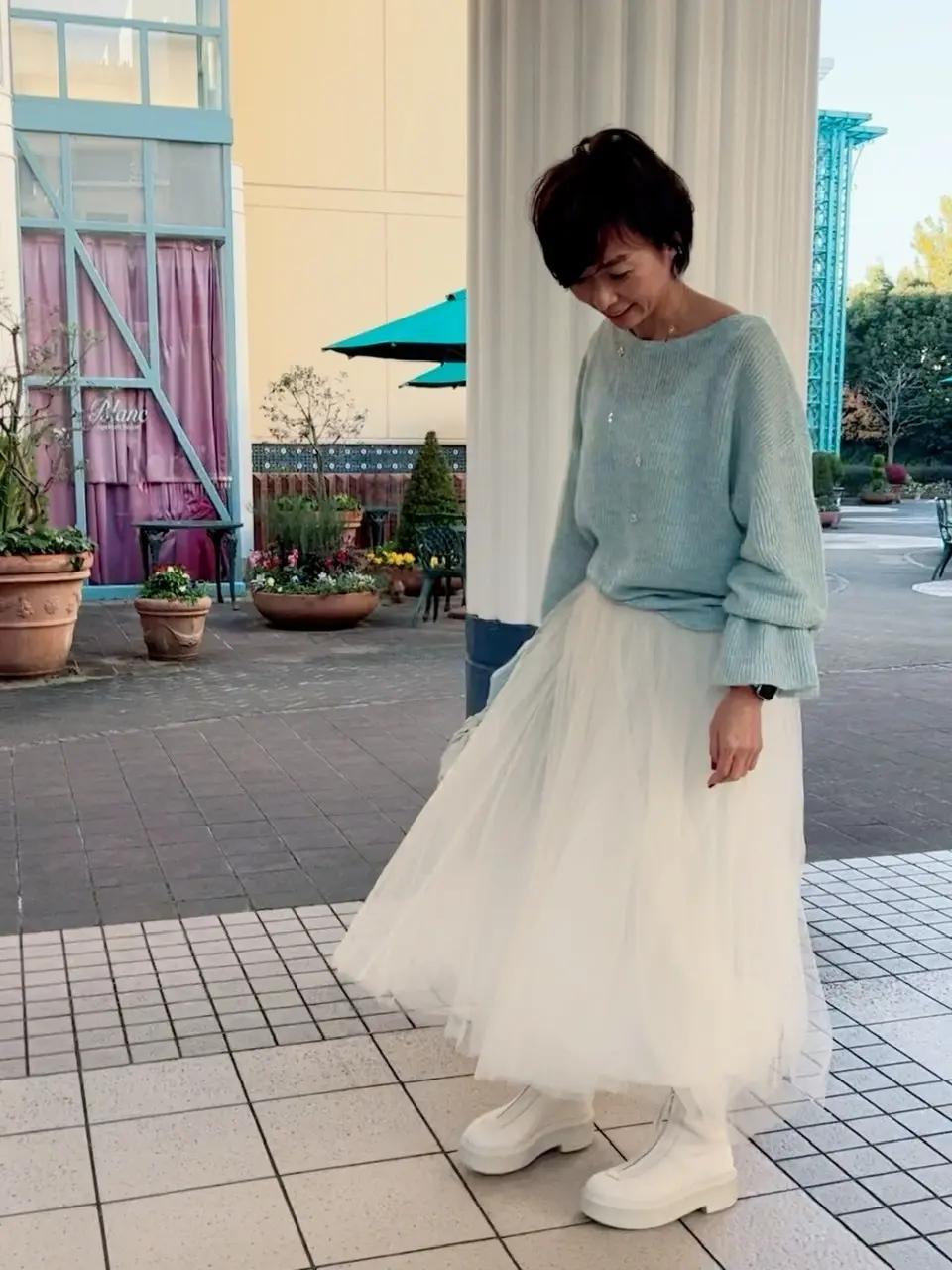 HYKEのダッフルコーデで冬のホワイトコの画像_2