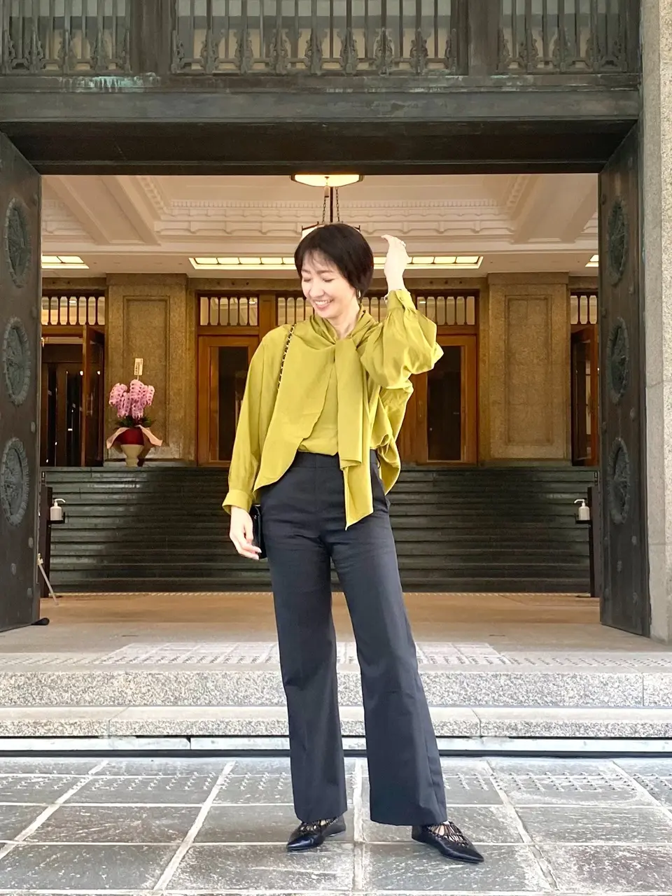 九段会館テラス 全身コーデ