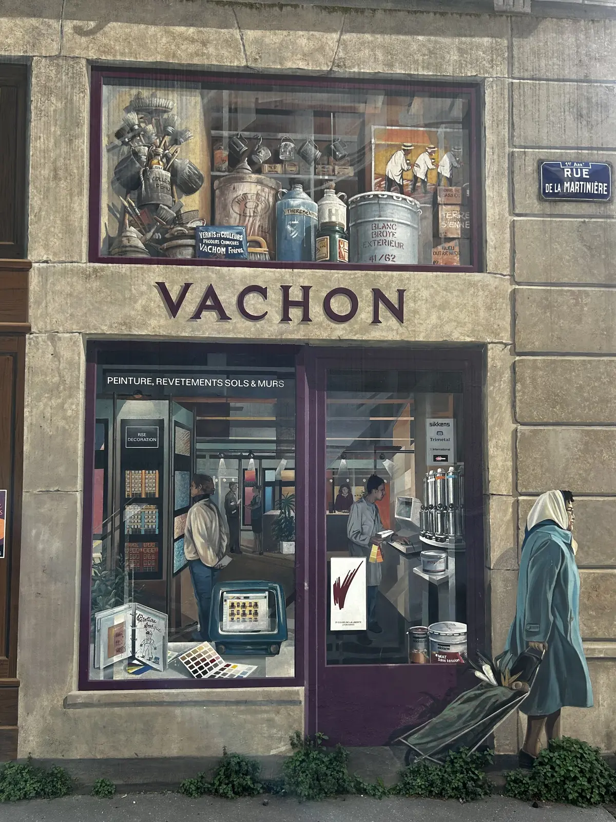 フランス　リヨン　１日観光　だまし絵