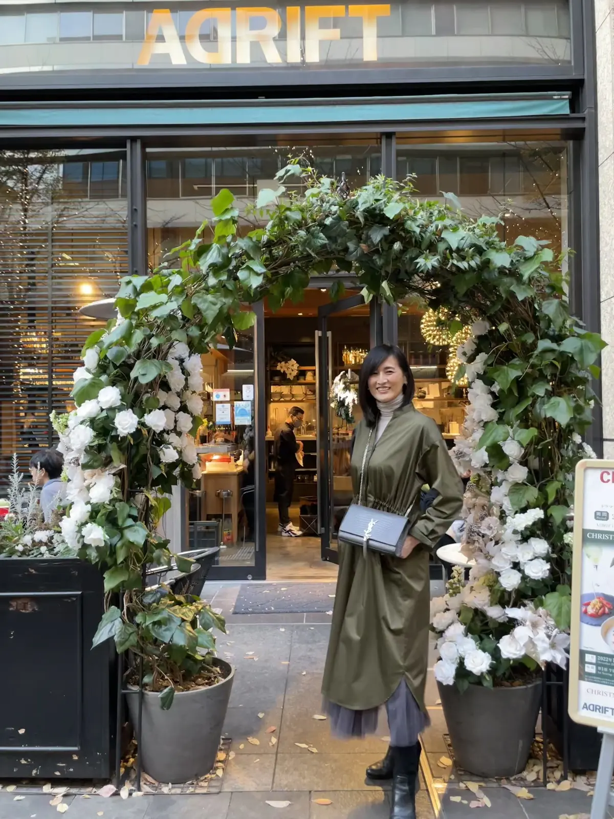 お気に入りワンピで丸の内ランチの画像_4