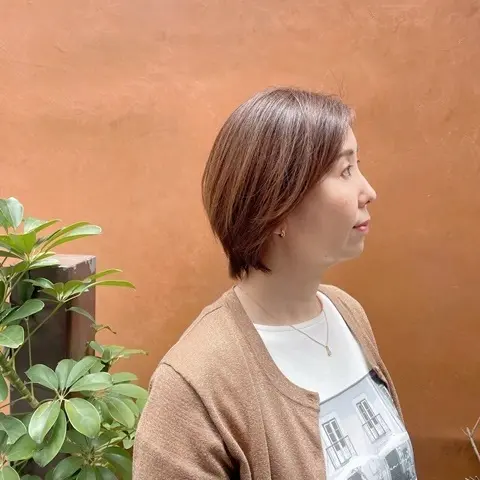 アラフィーショートボブ（右横）
