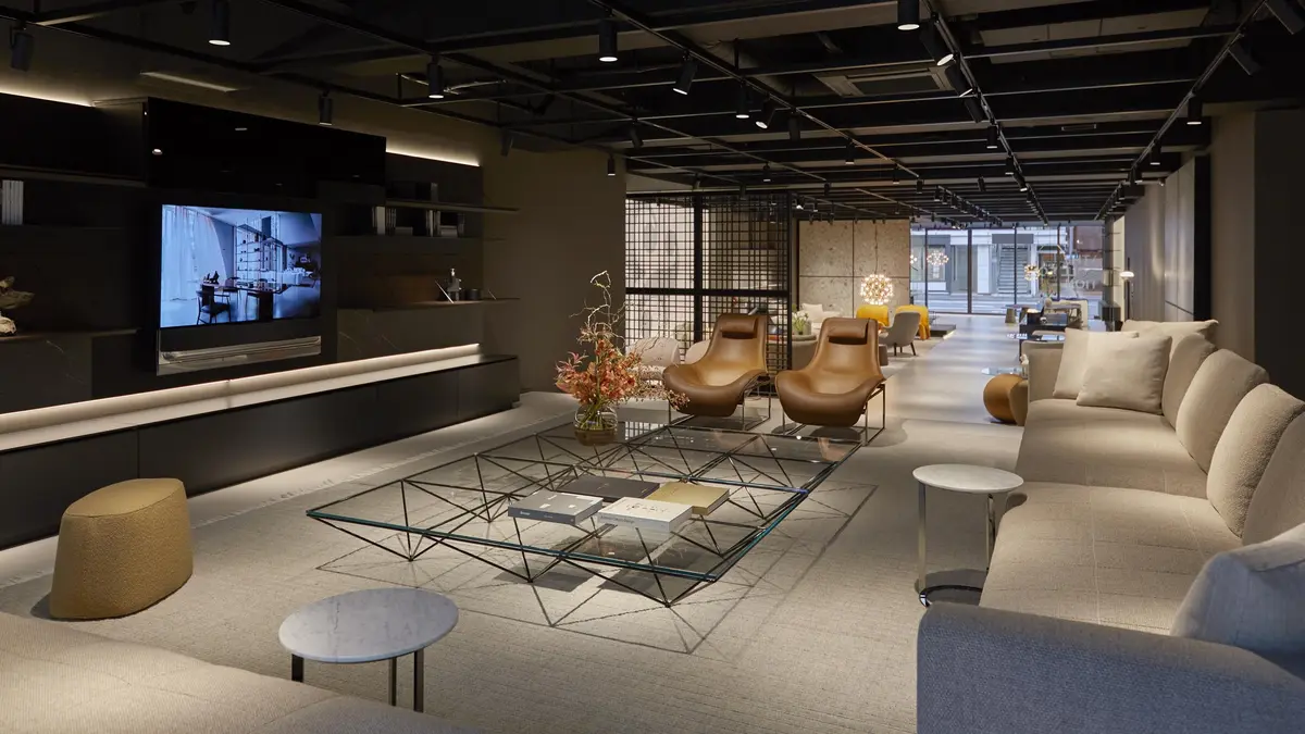 NEOエグゼクティブの撮影はここで！骨董の画像_2