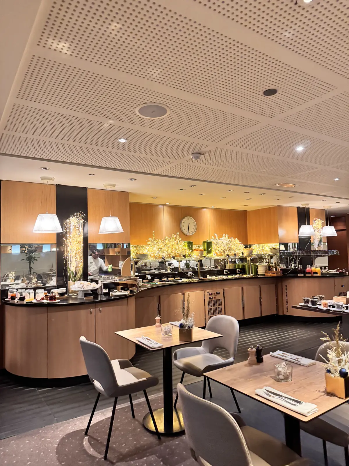 南フランスへ大人の冬旅♡機内コーデは上品の画像_7