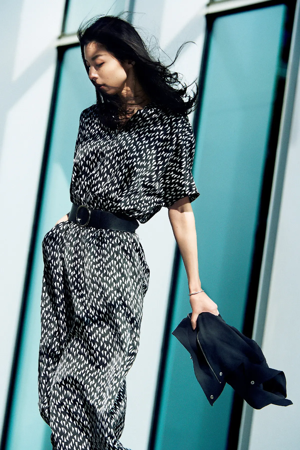 この一枚で大人の女らしさを再発信！「雰囲の画像_5