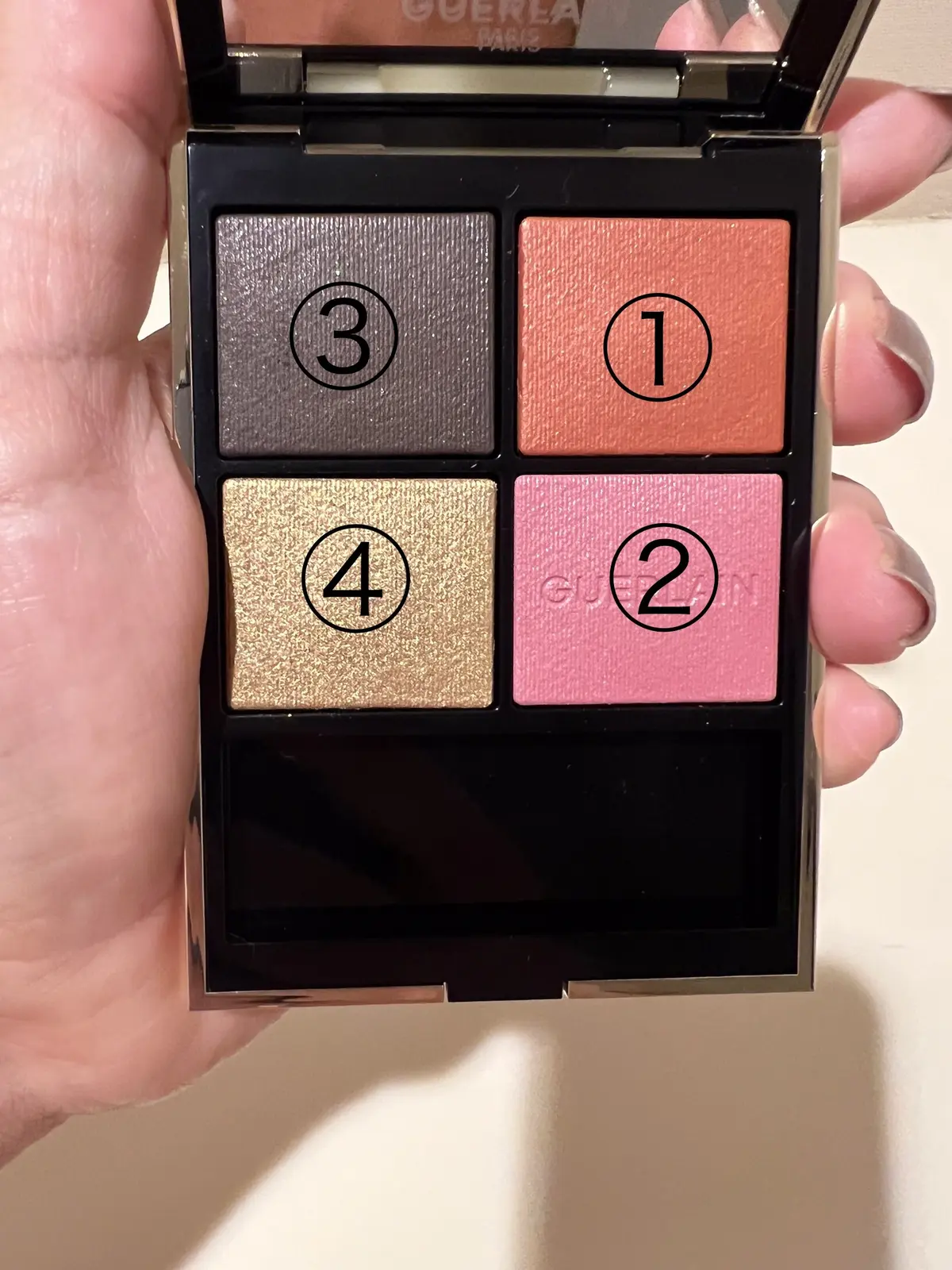 NO.555 メタル バタフライ