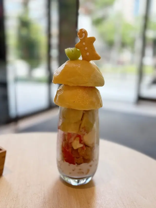 大人カジュアルで楽しむ夏の桃パフェ🍑の画像_5