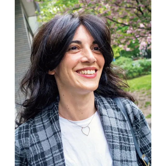 海外おしゃれマダム　首もとジュエリー