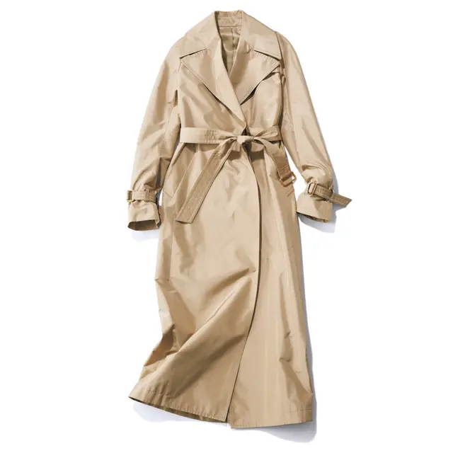 上品なツヤと張りがなんとも美しい、素材で魅せるトレンチコート