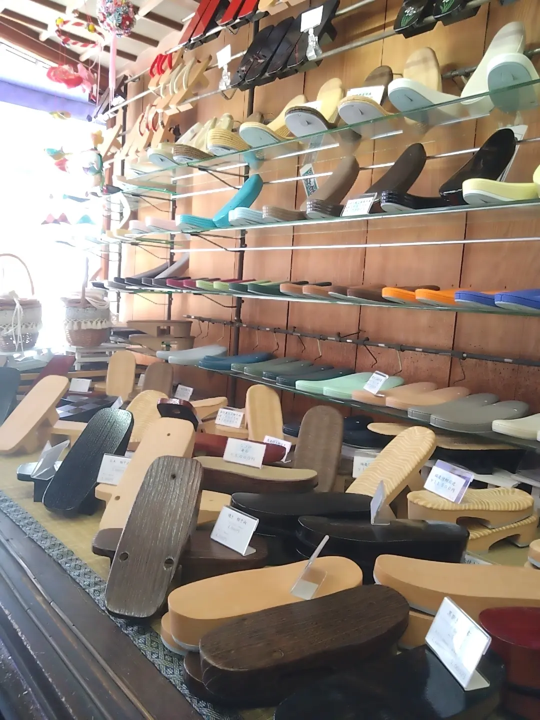 丸屋履物店、新馬場、東海道品川宿、下駄、鼻緒、40代ファッション