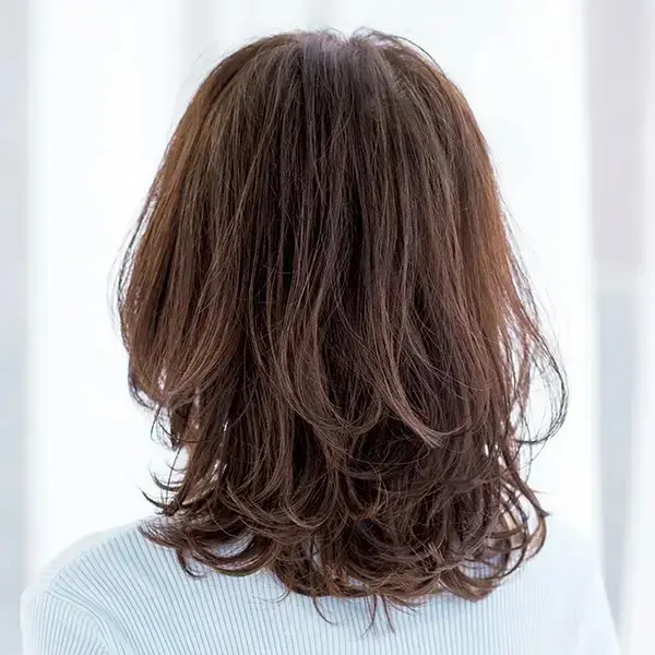 マッシュフォルムで気品とフェミニンさを演出