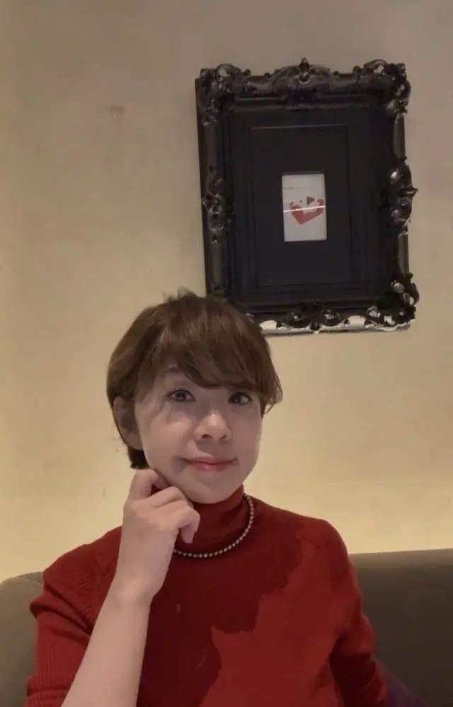 秋寒は無印良品の赤のトップスで温もりをチの画像_10