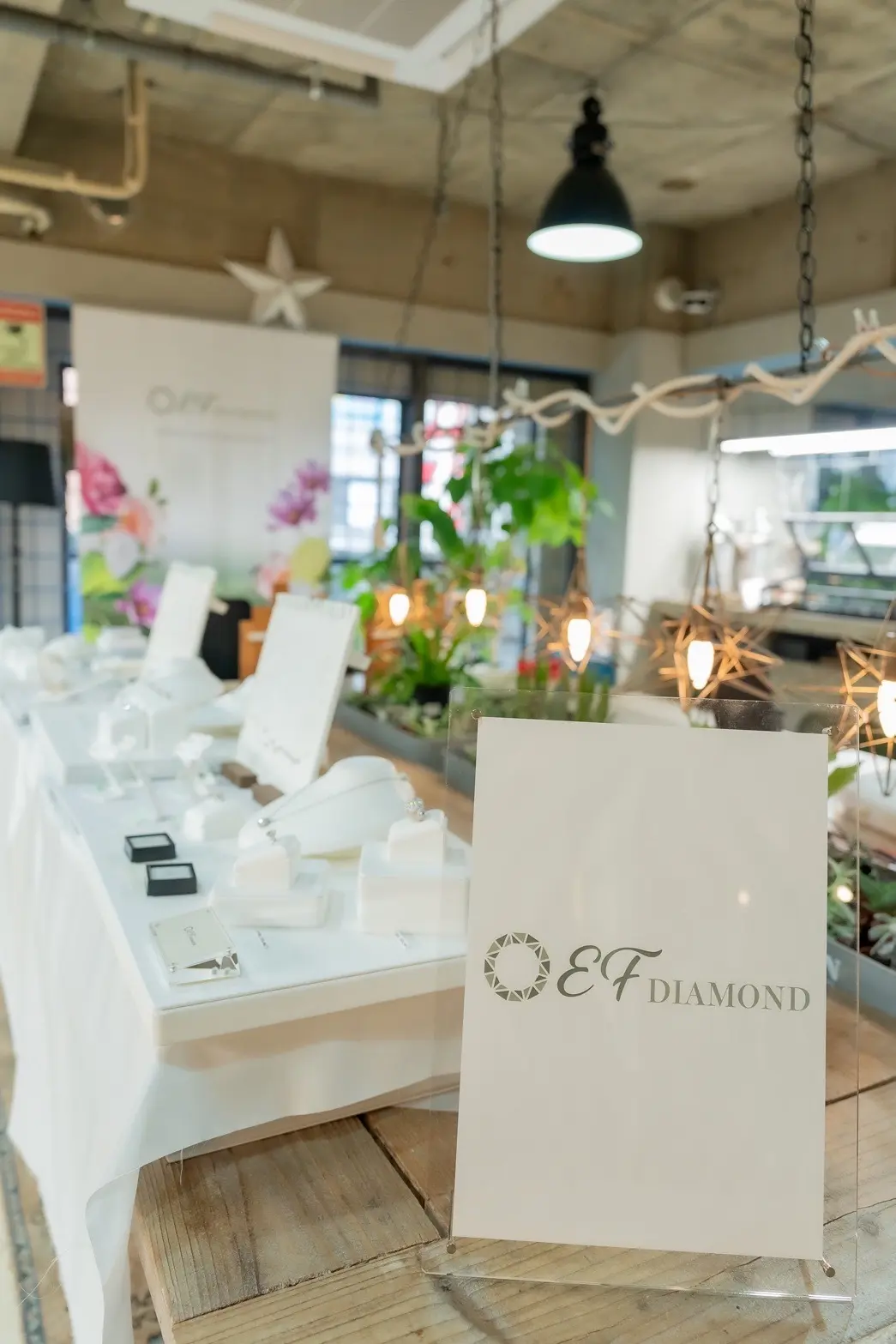 エフダイヤモンド、EF DIAMOND、ef DIAMOND、エフダイヤモンド、LAB-GROWN DIAMOND、ラボグロウダイヤモンド、エシカルダイヤモンド、SDGS、店内、ショールーム、3LDK、ジュエリー、ダイヤモンド、アクセサリー、リング、ネックレス、ブレスレット、ペンダント、ピアス、イヤリング、お洒落、オシャレ、