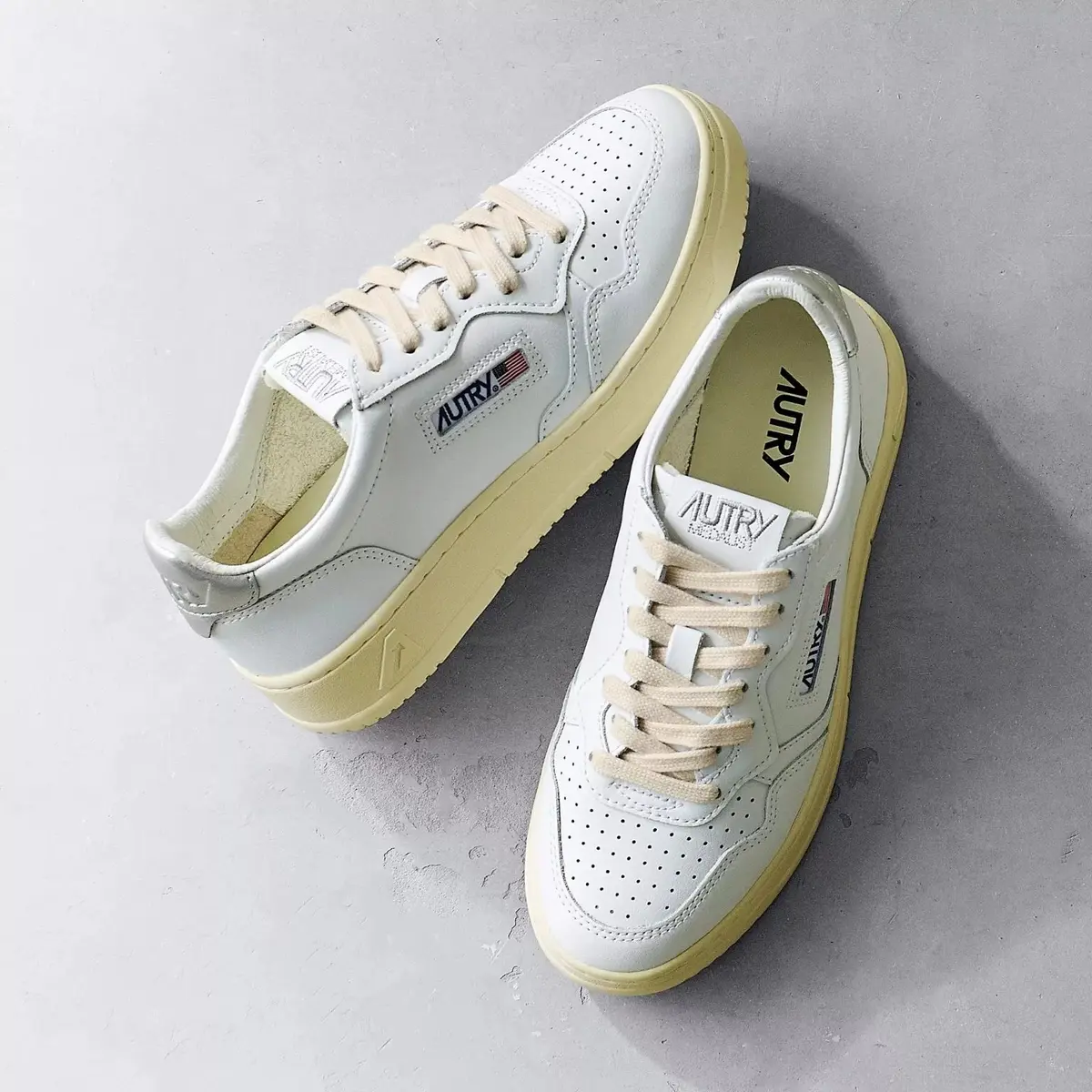 【50代スニーカー】なぜ人気？大人の服好の画像_15