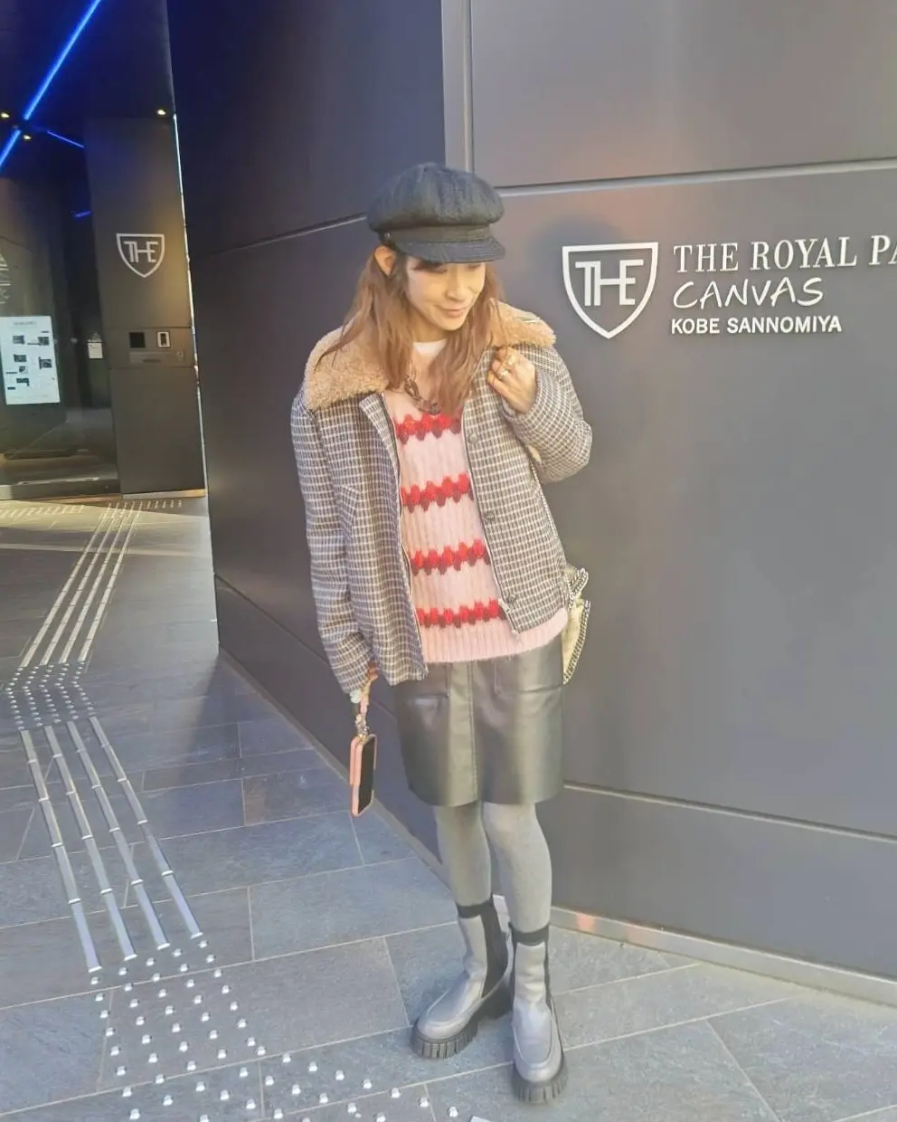 ピンクのニットで神戸散策♪の画像_2