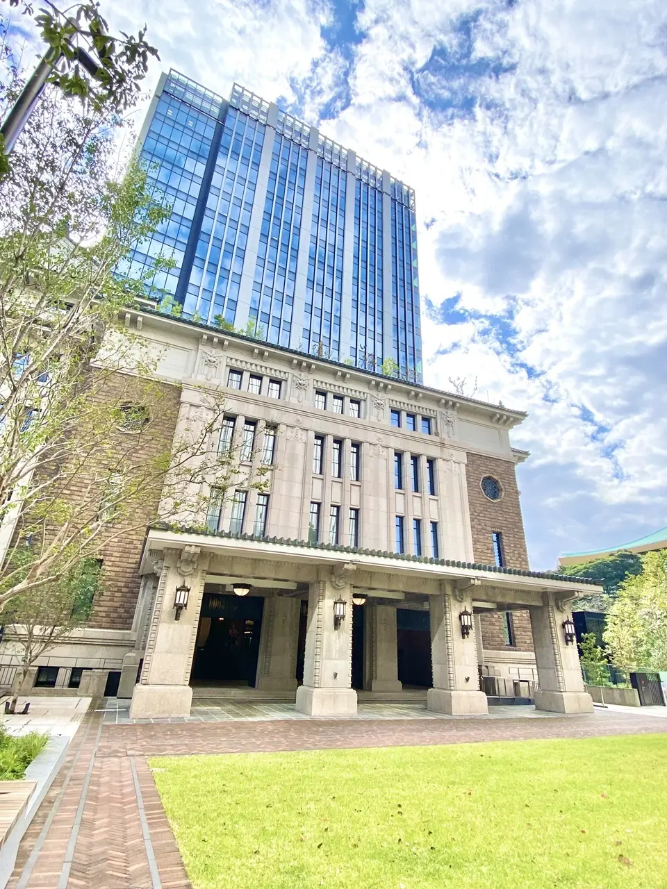 九段会館テラス 全景