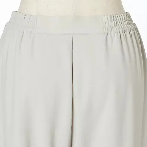 あのロングセラー名品から、エクラだけの別の画像_4