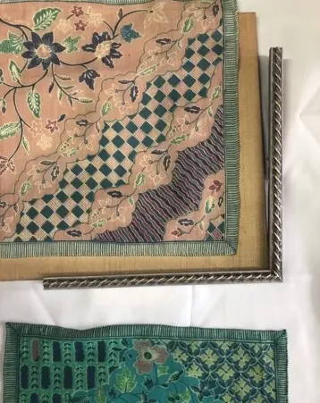 額装　スカーフ