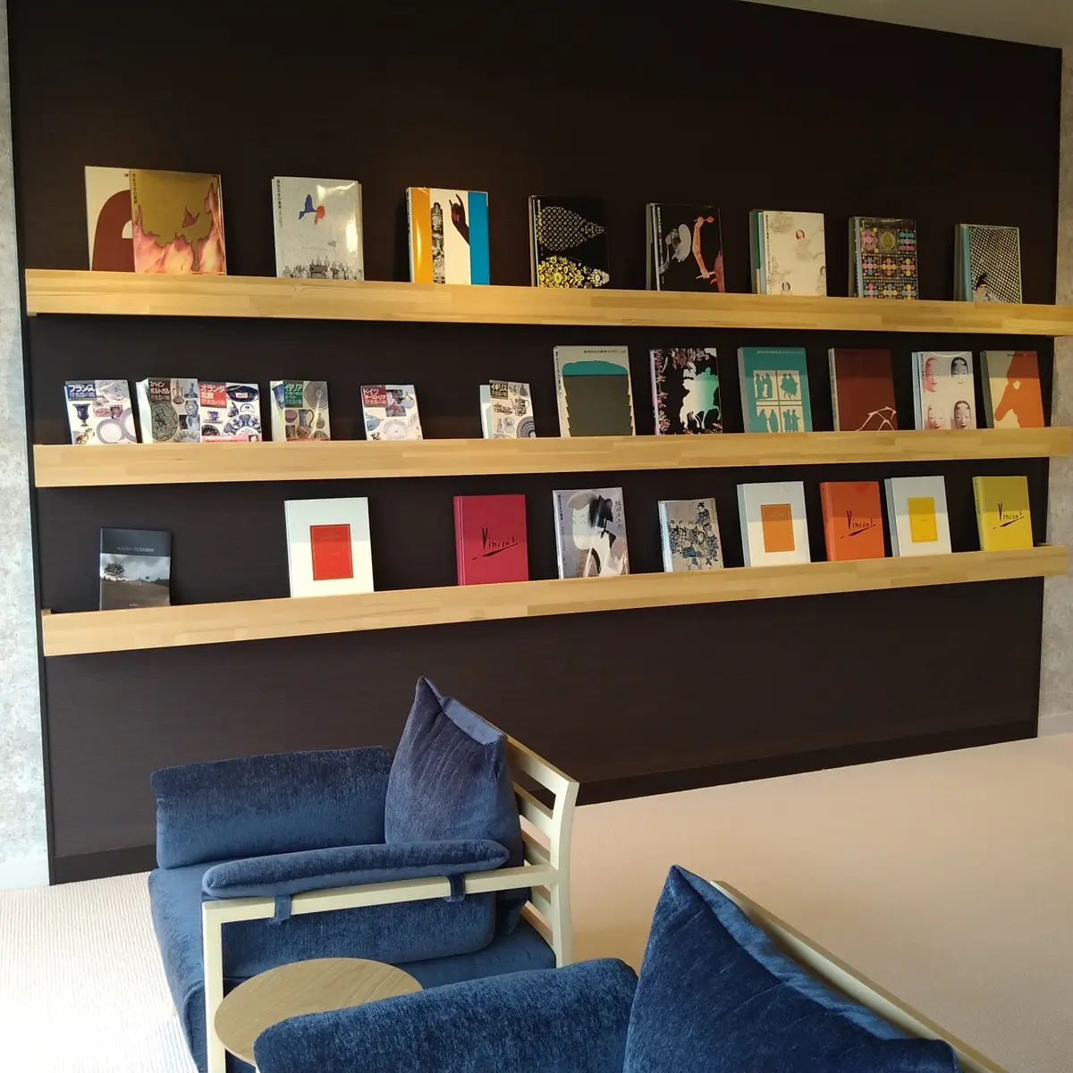 かたくらシルクホテルのラウンジ