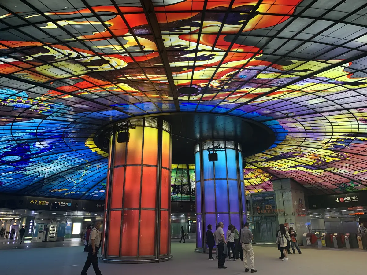 高雄の美麗島駅