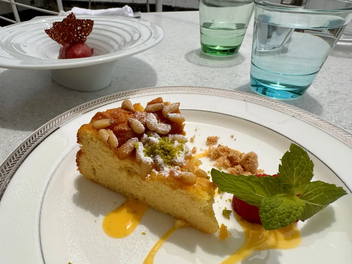 アズーラマーレ 佐島