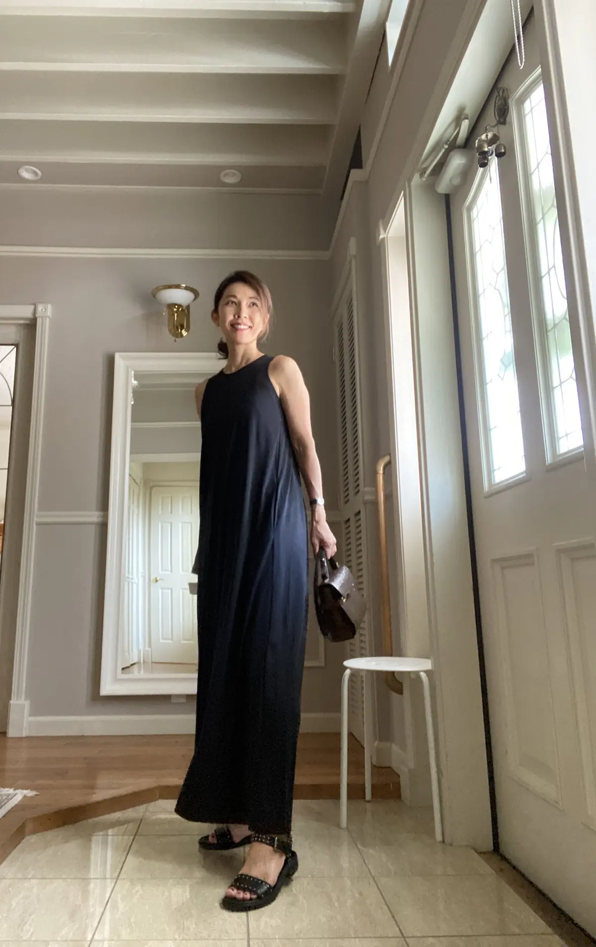 tomorrowlandの黒のワンピース