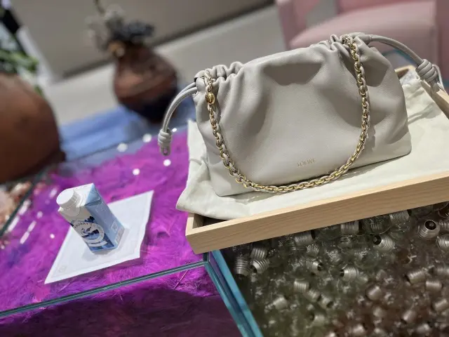 ロエベ　店内画像