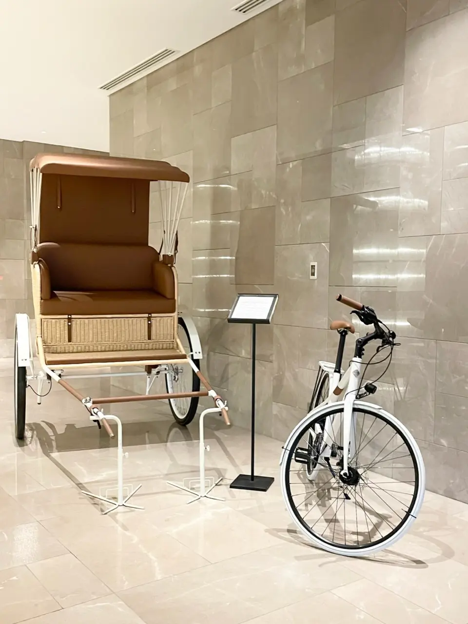 エルメス製の人力車&自転車の画像_1