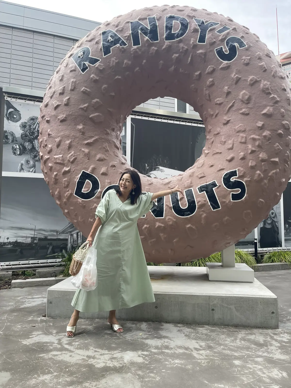 大人の休日in代官山◇アイスグリーンのワの画像_6