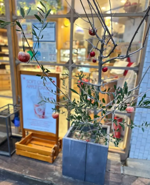 神戸であら、りんご。の画像_2