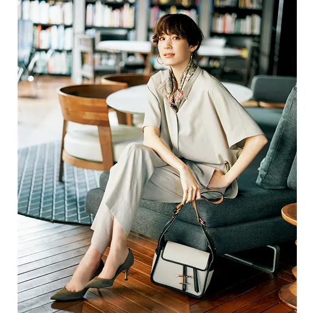 ゆったりシャツ＆パンツ。 でも、おしゃれ上手に見えるのがいい